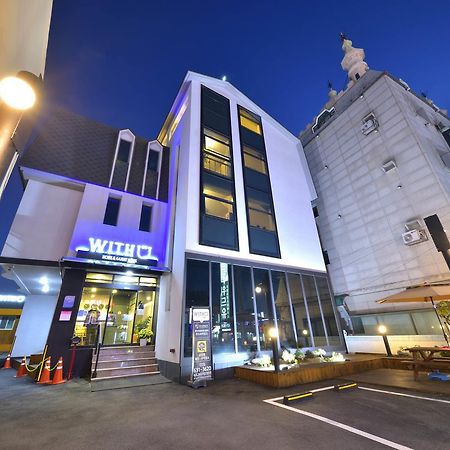 With U Hotel & Guesthouse Sokcho Eksteriør bilde
