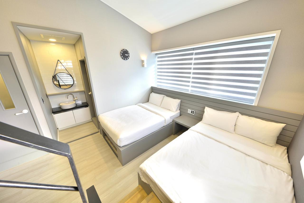 With U Hotel & Guesthouse Sokcho Eksteriør bilde
