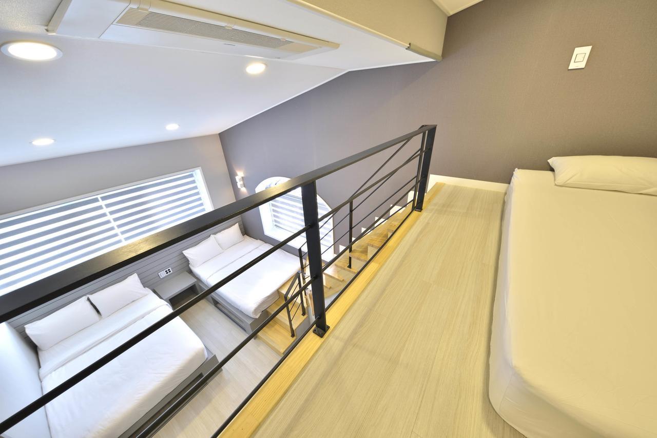 With U Hotel & Guesthouse Sokcho Eksteriør bilde