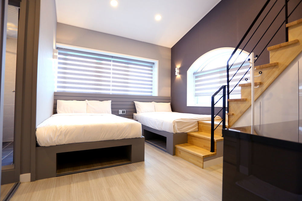 With U Hotel & Guesthouse Sokcho Eksteriør bilde