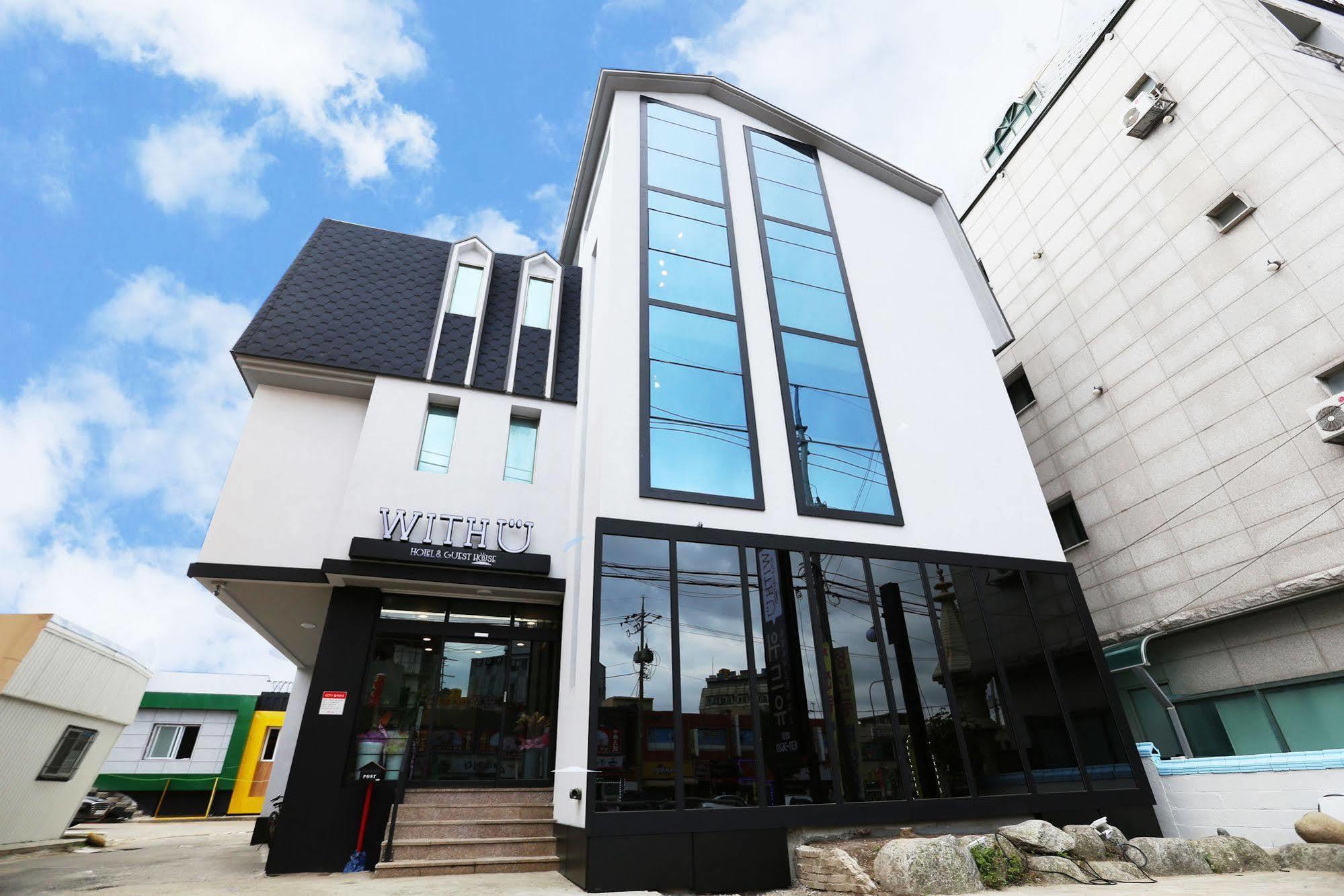 With U Hotel & Guesthouse Sokcho Eksteriør bilde